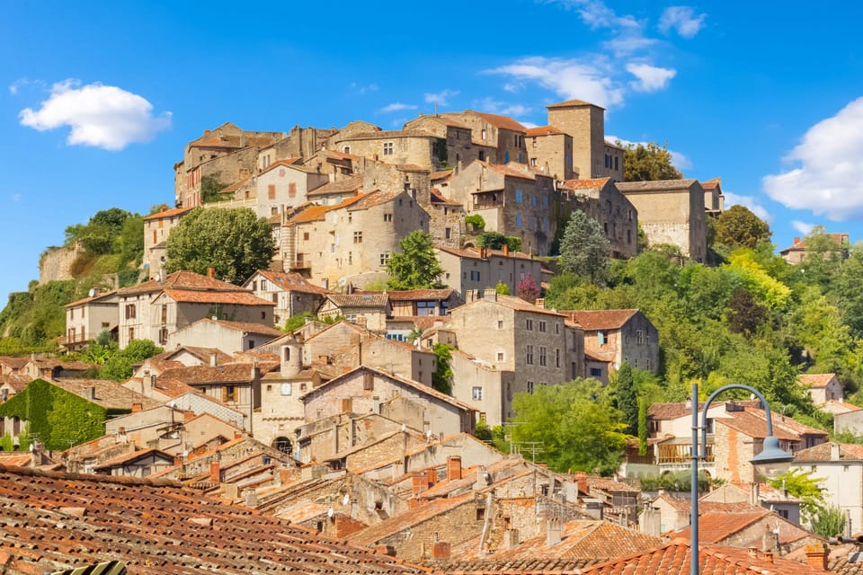 Cordes sur Ciel village, on a Gaillac wine tasting tour with visit of Albi
