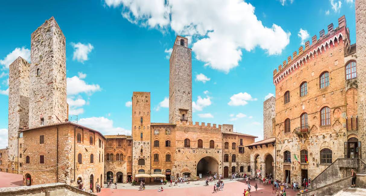 san Giminiano and Chianti wine region in Tuscany wine and food tour