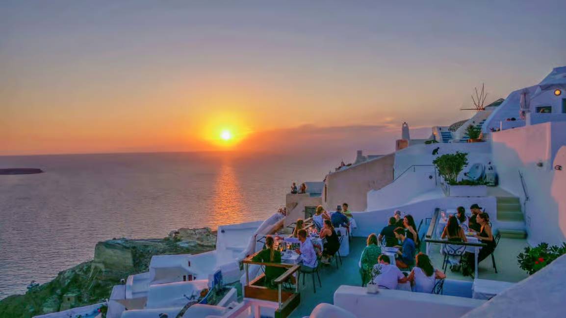 Sunset in Oia and winery tour in Santorini