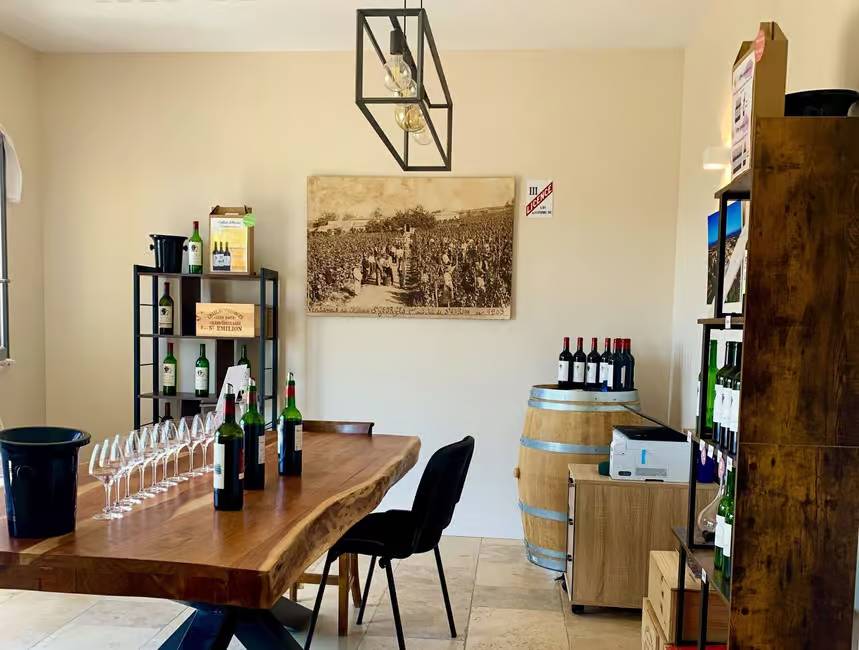 Saint Emilion wine tasting at the Château Saint-Georges Côte Pavie
