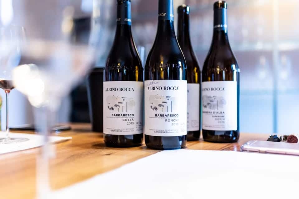 Barbaresco wine tasting tour in Langhe with sommelier